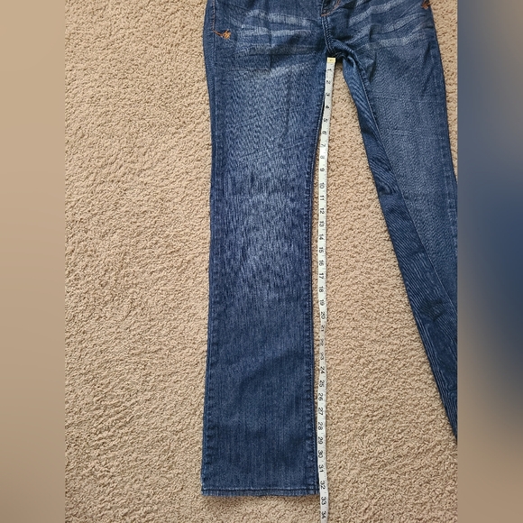 Classic Blue Women's Jeans - Picture 7 of 7